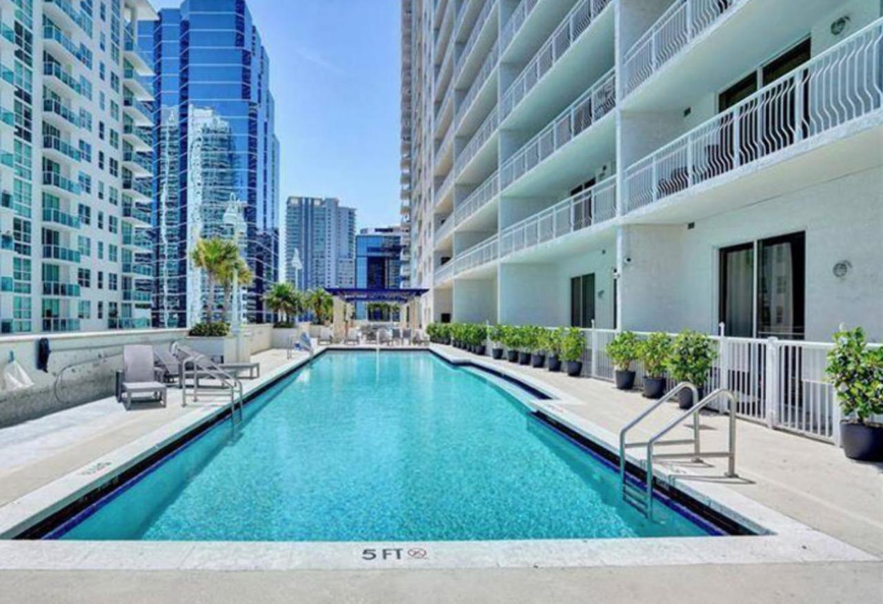 Modern 1 Bed In The Heart Of Brickell With Free Parking Appartement Miami Buitenkant foto