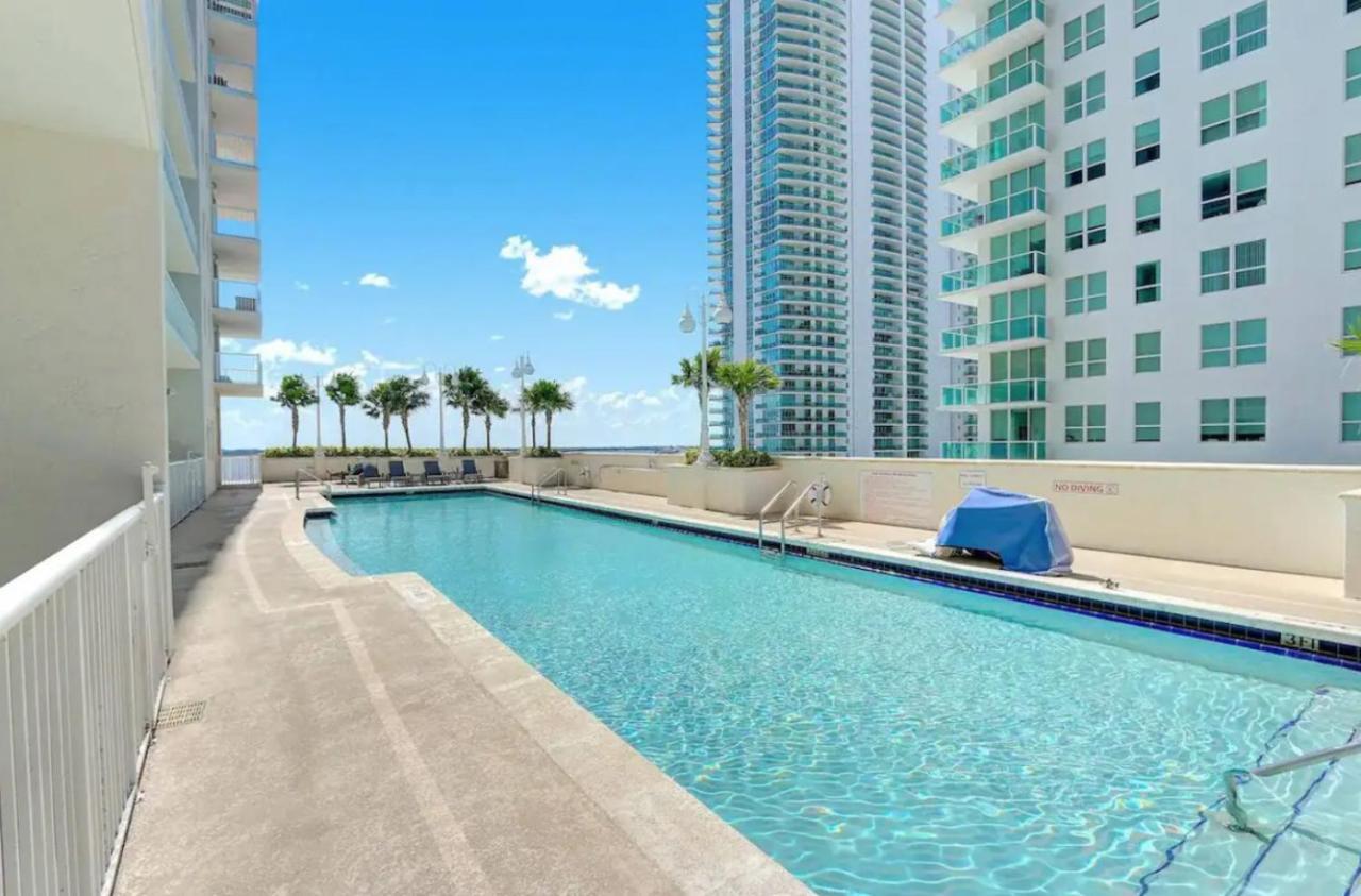 Modern 1 Bed In The Heart Of Brickell With Free Parking Appartement Miami Buitenkant foto