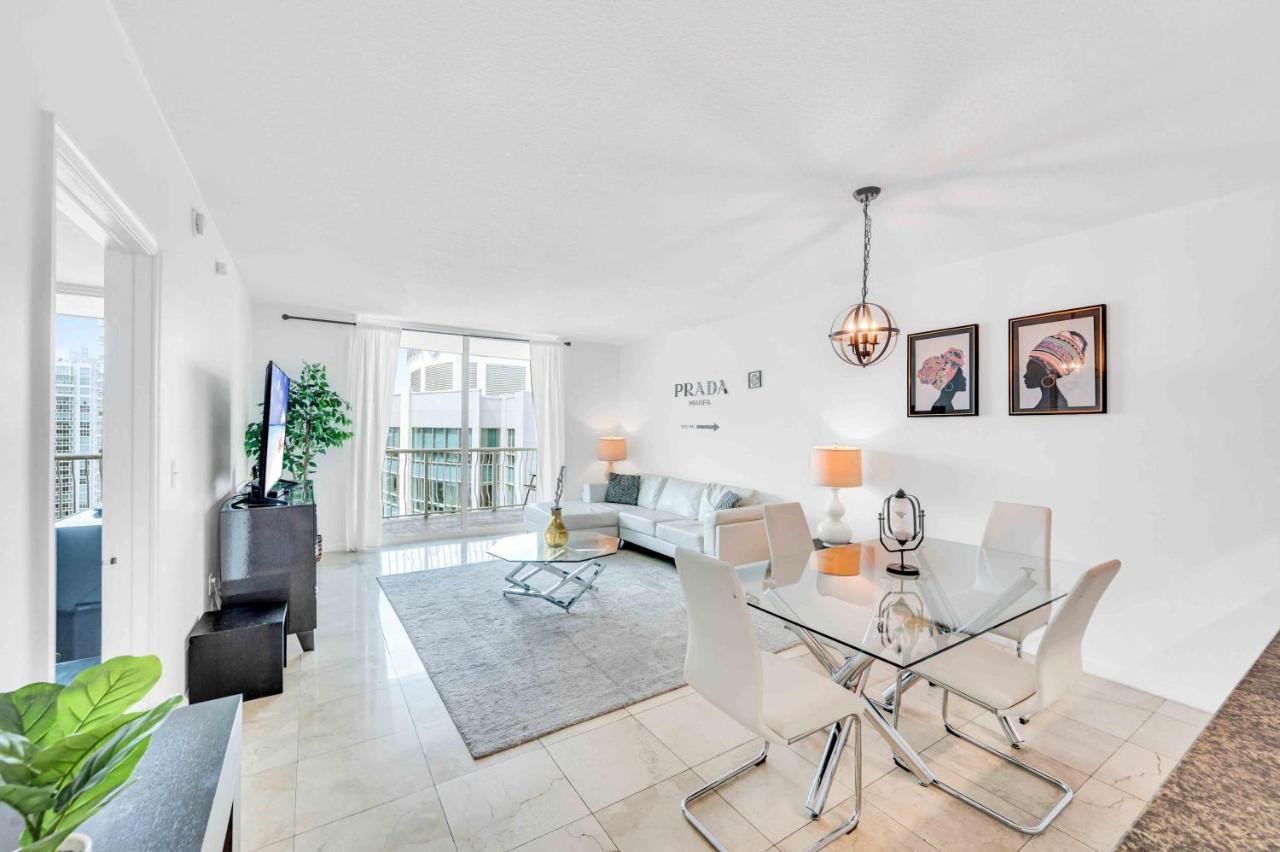 Modern 1 Bed In The Heart Of Brickell With Free Parking Appartement Miami Buitenkant foto
