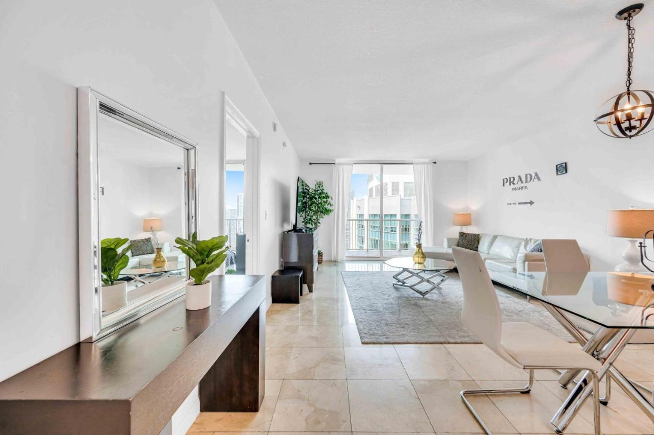 Modern 1 Bed In The Heart Of Brickell With Free Parking Appartement Miami Buitenkant foto